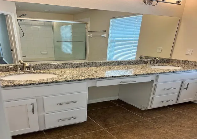 Listing Photo 5 - Condo for sale in building located at 6058 Twain St, ORLANDO, FL 32835 - Unit #101