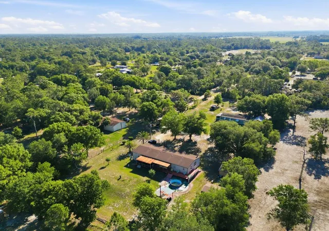 3rd image of 1560 Mcclellan Rd, Frostproof, FL 33843 | MLS# TB8518147