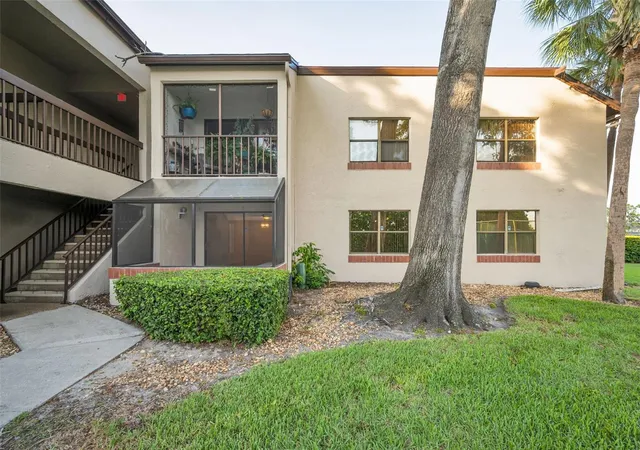 2nd image of 2971 Estancia Blvd #412, Clearwater, FL 33761 | MLS# TB8518158