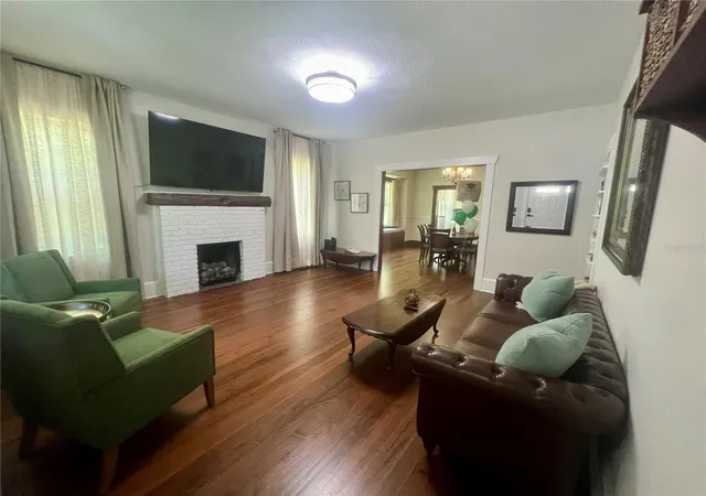 2nd image of 134 N Stone St, Deland, FL 32720 | MLS# TB8518163