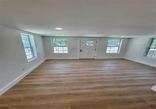 2nd image of 309 E Woodward Ave, Eustis, FL 32726 | MLS# O6415975