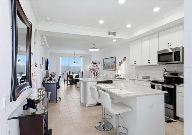 Photo 4 of Condo for sale at 17902 Gawthrop Dr #305, Bradenton, FL 34211 | MLS# TB8518168 | Listing updated on 2026-10-01
