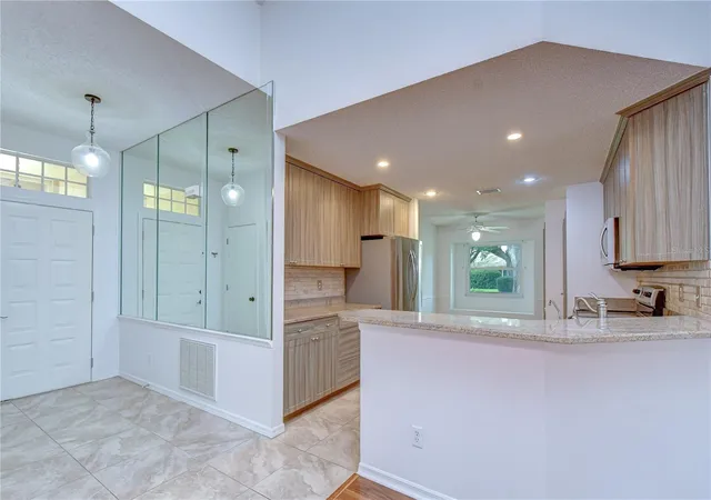 4th image of 818 Mccallister Ave, Sun City Center, FL 33573 | MLS# TB8518170