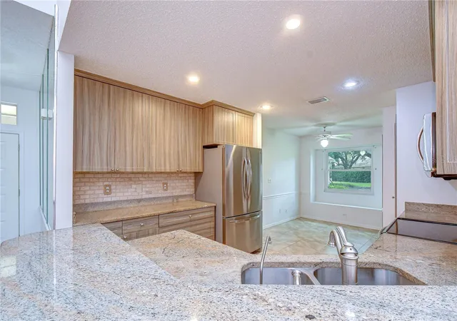 5th image of 818 Mccallister Ave, Sun City Center, FL 33573 | MLS# TB8518170