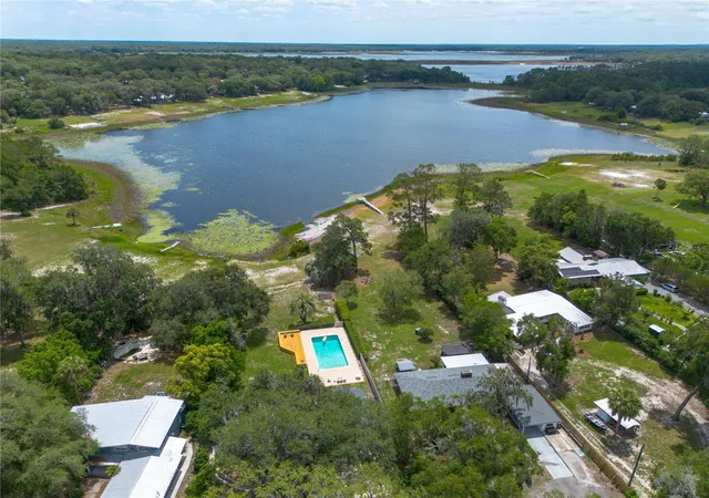 1st image of 3933 Se State Road 21, Keystone Heights, FL 32656 | MLS# GC541111