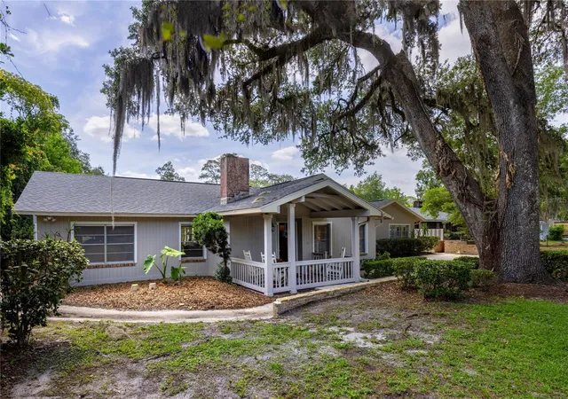 Photo 4 of Single family home for sale at 3933 SE State Rd 21, Keystone Heights, FL 32656 | MLS# GC541111 | Listing updated on 2026-09-01