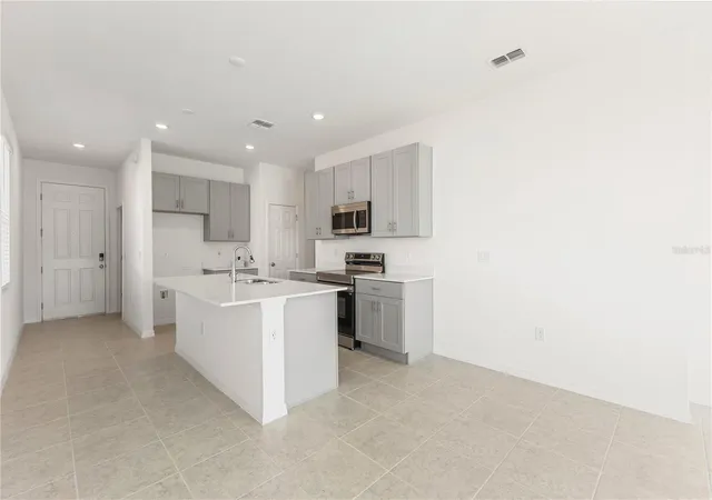 2nd image of 9116 Wildlight Trl, Wildwood, FL 34785 | MLS# O6415991