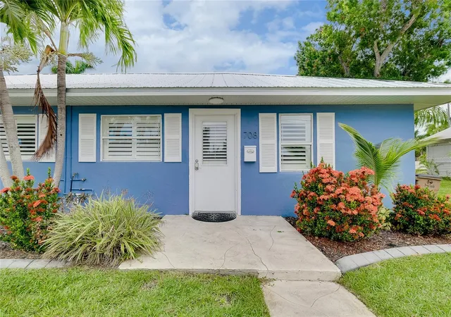 2nd image of 708 W Olympia Ave, Punta Gorda, FL 33950 | MLS# C7527210