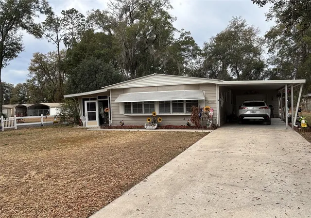 1st image of 2420 Se 175th Ter, Silver Springs, FL 34488 | MLS# OM726461