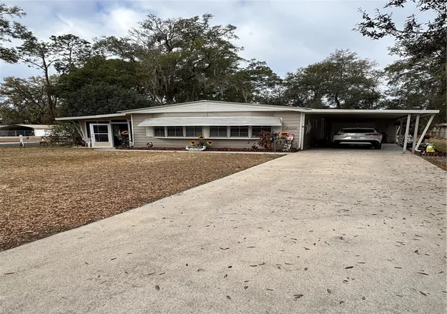 3rd image of 2420 Se 175Th Ter, Silver Springs, FL 34488 | MLS# OM726461