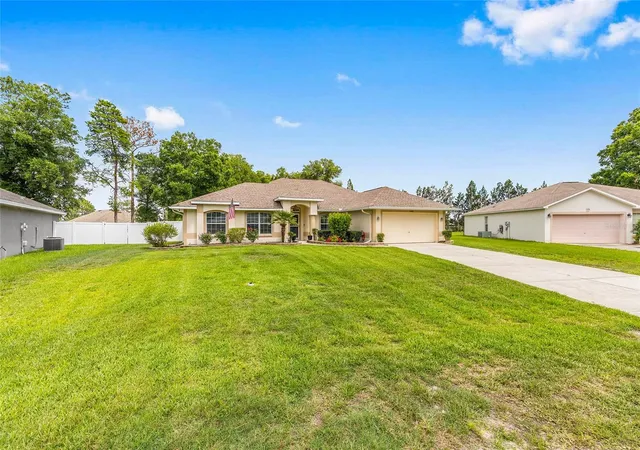 Photo 3 of Sale Pending at 5562 SW 129th Place Rd, Ocala, FL 34473 | MLS# G5113621 | Listing updated on 2026-09-01