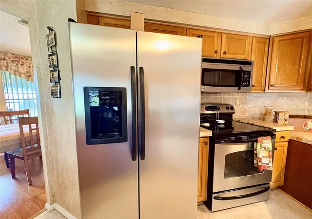 5th image of 3163 Indian Village Ln, North Fort Myers, FL 33917 | MLS# A4696769
