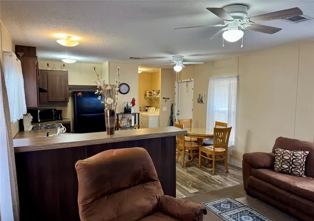 Photo 4 of Manufactured home for sale at 7515 Ranchero St, Orlando, FL 32822 | MLS# O6416027 | Listing updated on 2026-08-14