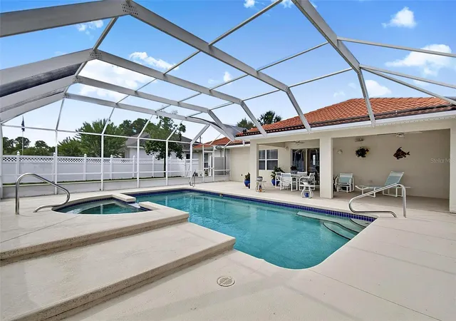 Photo 2 of Single family home for sale at 24 Lynbrook Dr, Palm Coast, FL 32137 | MLS# FC319213 | Listing updated on 2026-07-24