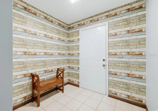 4th image of 608 Tyson Ter, VENICE, FL 34285