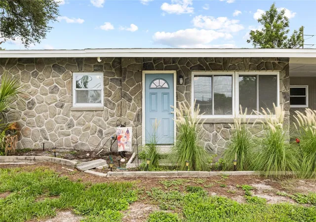 Photo 2 of Single family home for sale at 3603 W Oklahoma Ave, Tampa, FL 33611 | MLS# TB8518232 | Listing updated on 2026-10-05