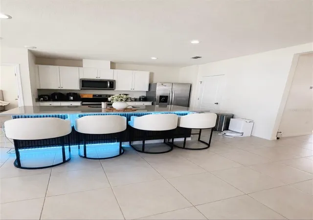 Photo 3 of Single family home for sale at 452 Taylor Groves Dr, Lake Wales, FL 33898 | MLS# TB8518238 | Listing updated on 2026-06-12