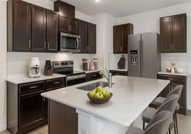 4th image of 2033 Walnut Creek Dr, Kindred, FL 34744 | MLS# O6416042