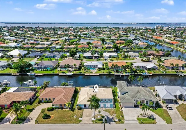 Photo 2 of Single family home for sale at 548 Belvedere Ct, Punta Gorda, FL 33950 | MLS# C7527214 | Listing updated on 2026-09-28