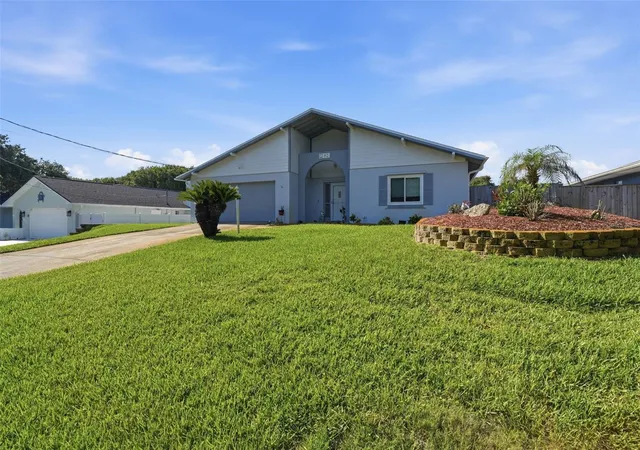 Photo 1 of Single family home for sale at 82 Jennifer Cir, Ponce Inlet, FL 32127 | MLS# V4949613 | Listing updated on 2026-10-03