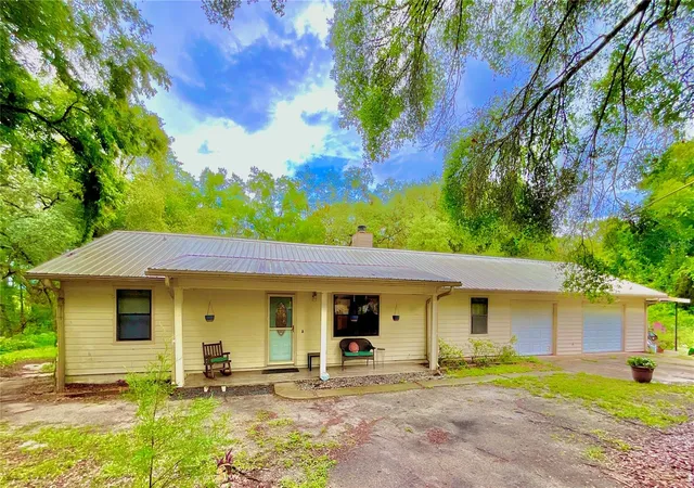 1st image of 5918 County Road 219, Melrose, FL 32666 | MLS# GC541117
