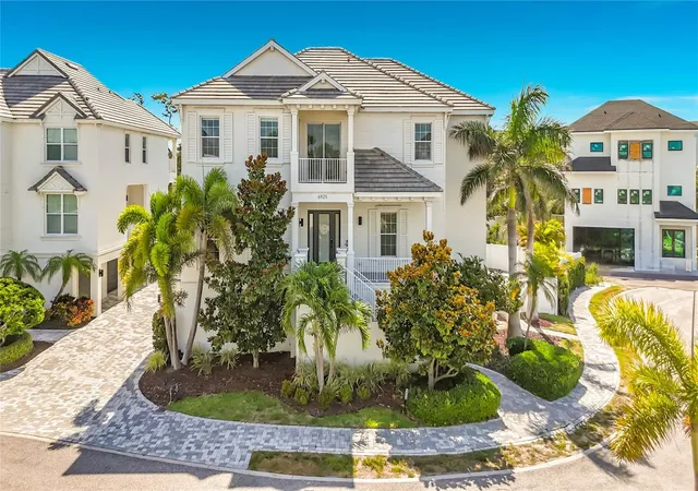 Photo 5 of Single family home for sale at 6925 Bochi Cir, Sarasota, FL 34242 | MLS# G5113633 | Listing updated on 2026-08-13