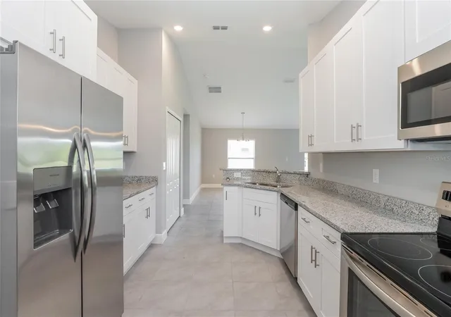 Photo 4 of Single family home for sale at 286 Beckenham Dr, Kissimmee, FL 34758 | MLS# C7527222 | Listing updated on 2026-10-15