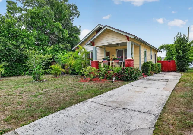 Photo 2 of Single family home for sale at 2535 15th Avenue N, St Petersburg, FL 33713 | MLS# TB8518296 | Listing updated on 2026-09-13