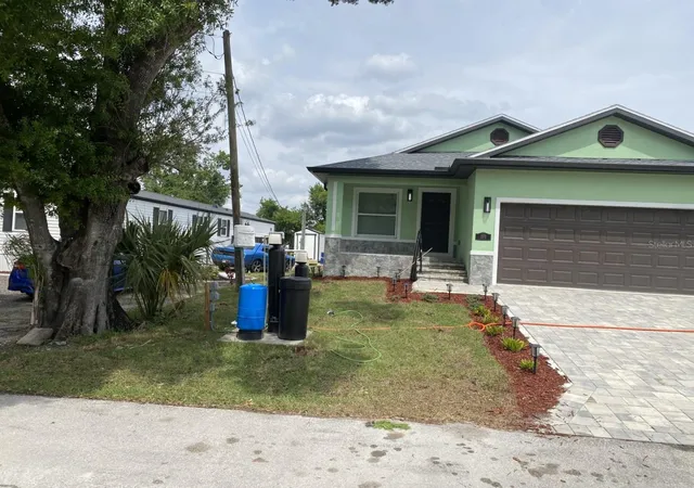 2nd image of 1938 Sw Duke St, Arcadia, FL 34266 | MLS# L4962676