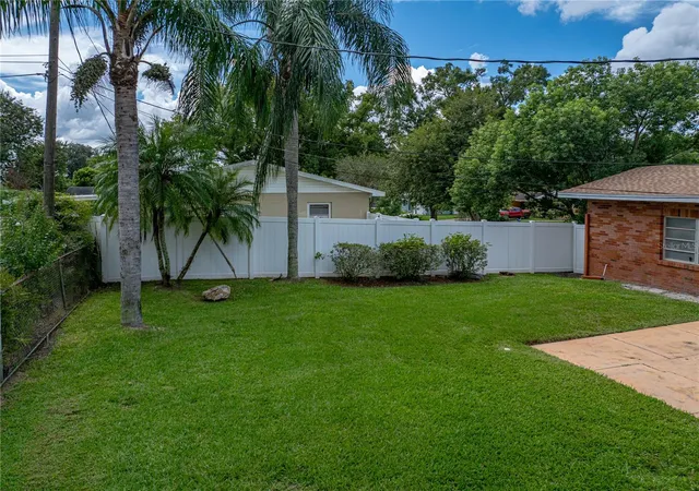 Photo 2 of Single family home for sale at 307 Glendale St, Lakeland, FL 33803 | MLS# L4962677 | Listing updated on 2026-08-06