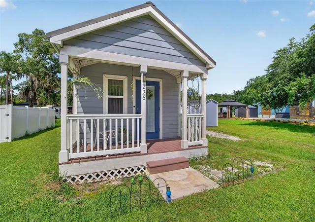 Photo 3 of Single family home for sale at 226 Flamingo Dr, Cocoa, FL 32926 | MLS# O6416111 | Listing updated on 2026-06-17
