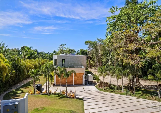 Photo 2 of Mansion for sale at 904 Villa Dorado Ests, Dorado, PR 00646 | MLS# PR9122038 | Listing updated on 2026-09-14