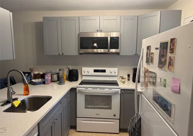 Photo 3 of Sale Pending at 39132 County Rd 54 #2056, Zephyrhills, FL 33542 | MLS# TB8518322 | Listing updated on 2026-09-28