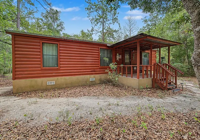 Homes for sale in Bell, FL | 550 Nw 73rd Wy, Bell, FL 32619 | MLS# GC541127