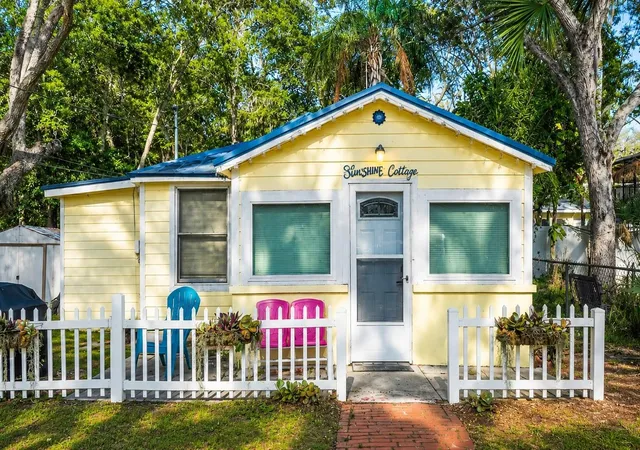 1st image of 526 5th Ave N, Safety Harbor, FL 34695 | MLS# TB8518332