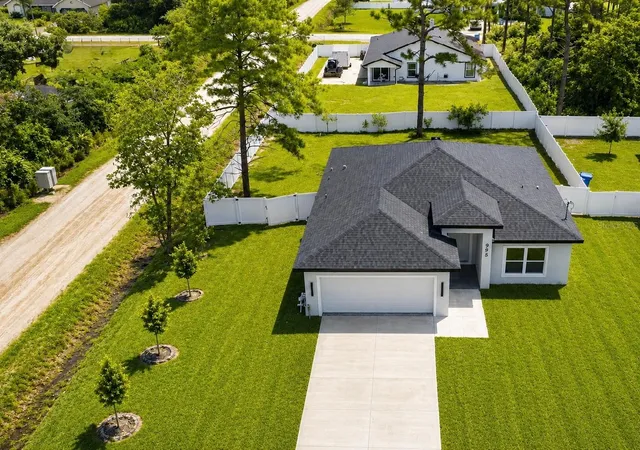 Photo 3 of Single family home for sale at 995 9th Avenue, Deland, FL 32724 | MLS# O6416123 | Listing updated on 2026-09-21