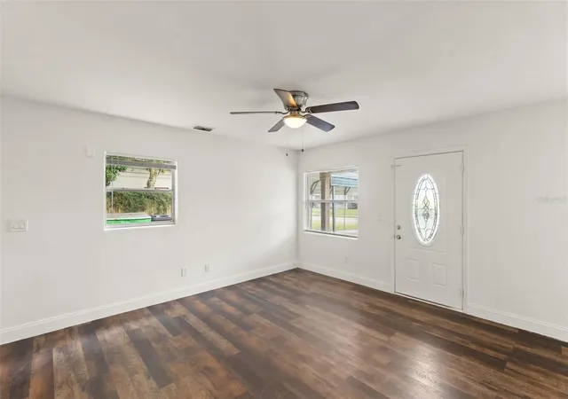 5th image of 1039 Woodland Ave, Lakeland, FL 33801 | MLS# O6416127