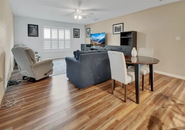 4th image of 720 S Hl Ave, DELAND, FL 32724