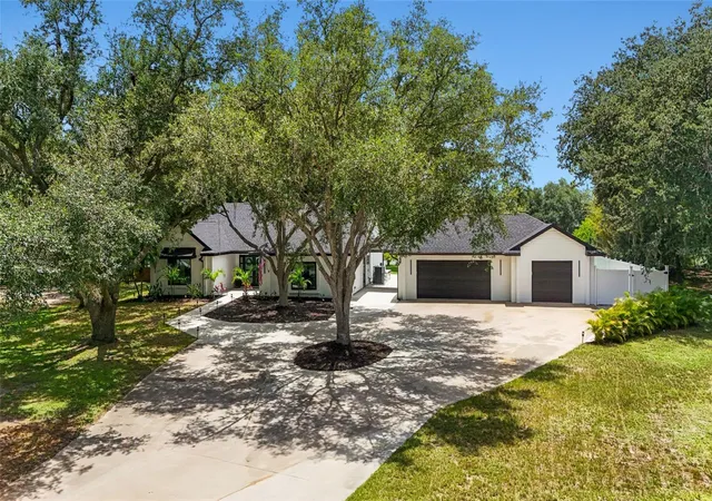 1st image of 906 136th St E, Bradenton, FL 34212 | MLS# A4696824