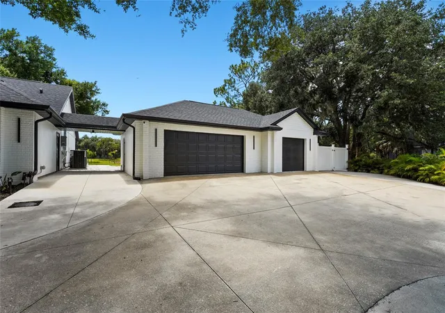 3rd image of 906 136Th St E, Bradenton, FL 34212 | MLS# A4696824