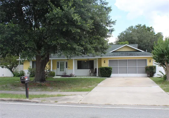 18th image of 2203 India Blvd, Deltona, FL 32738 | MLS# V4949624