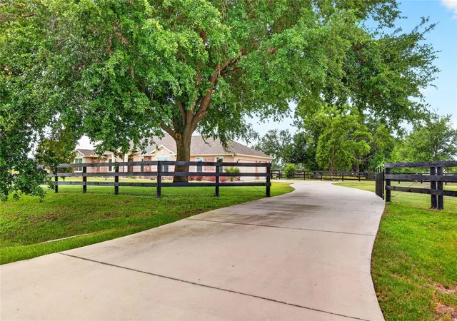 Photo 2 of Single family home for sale at 5178 Sw 93rd Lane, Ocala, FL 34476 | MLS# OM726491 | Listing updated on 2026-06-18