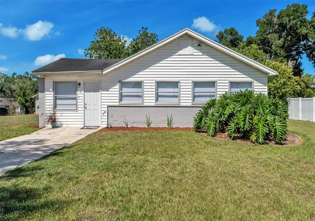 Photo 1 of Single family home for sale at 5353 7th Street SE, Lakeland, FL 33812 | MLS# L4962684 | Listing updated on 2026-10-29