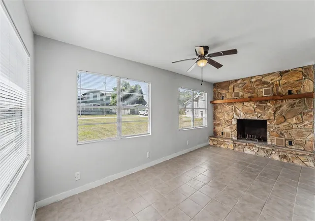 Photo 4 of Single family home for sale at 5353 7th Street SE, Lakeland, FL 33812 | MLS# L4962684 | Listing updated on 2026-10-29