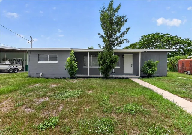 Homes for sale in Port Charlotte, FL | 691 Sharon Cir, Port Charlotte, FL 33952 | MLS# A4696840