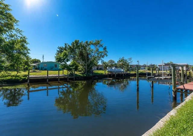 Homes for sale in Port Charlotte, FL | 691 Sharon Cir, Port Charlotte, FL 33952 | MLS# A4696840