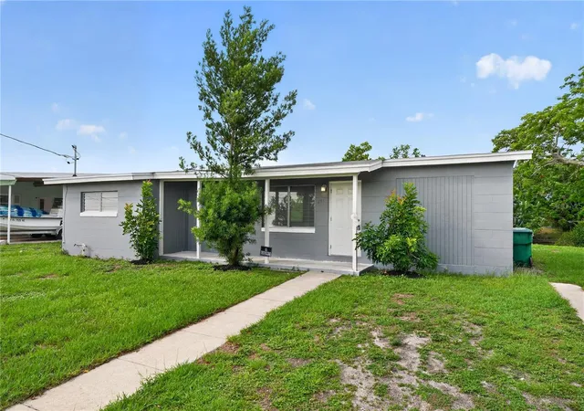 Homes for sale in Port Charlotte, FL | 691 Sharon Cir, Port Charlotte, FL 33952 | MLS# A4696840
