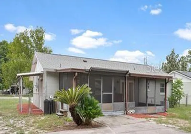 Photo 3 of Single family home for sale at 35904 Dawn Dr, Leesburg, FL 34788 | MLS# G5113640 | Listing updated on 2026-08-21