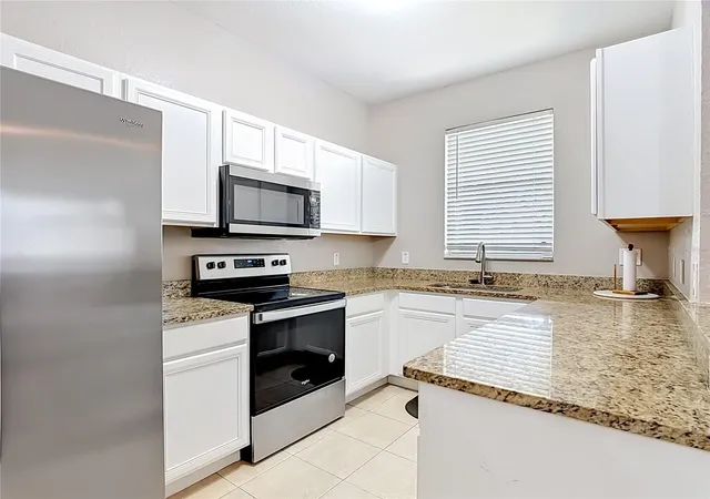 4th image of 2510 Calabria Ave, Davenport, FL 33897 | MLS# TB8518390