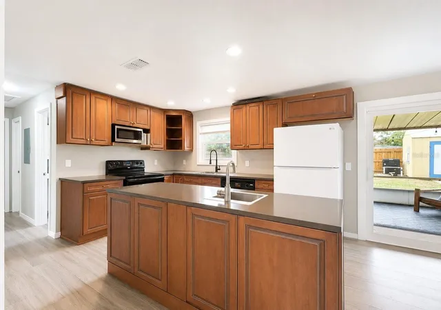 4th image of 53 High Ridge Rd, Daytona Beach, FL 32117 | MLS# O6416171